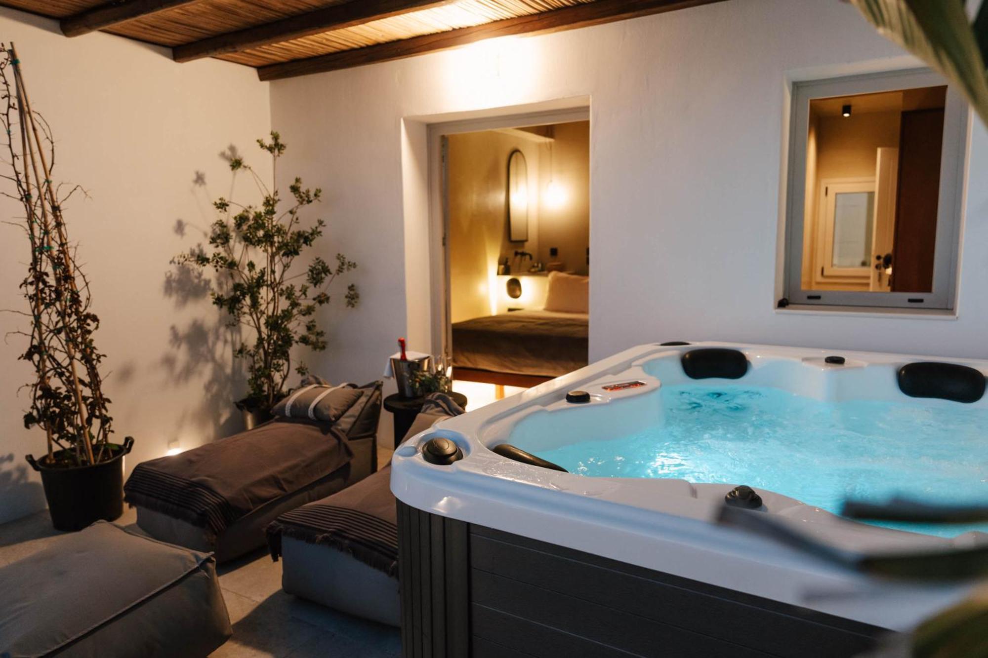 Legends In Town, By Mykonos High Aparthotel Mykonos Town ภายนอก รูปภาพ
